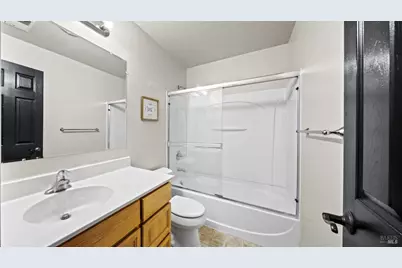 2334 Iroquois Street, Santa Rosa, CA 95403 - Photo 19