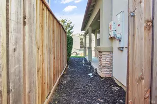 1079 Portofino Ave, Vacaville, CA 95687 - Photo 25