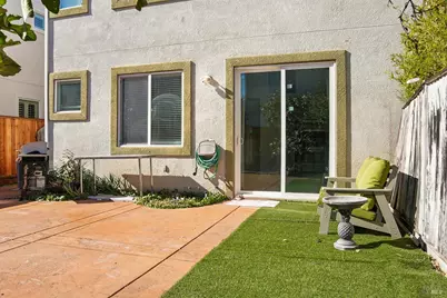 1079 Portofino Avenue, Vacaville, CA 95687 - Photo 17
