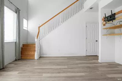 1079 Portofino Avenue, Vacaville, CA 95687 - Photo 5