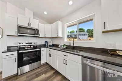 10818 Skyview Drive, Kelseyville, CA 95451 - Photo 9