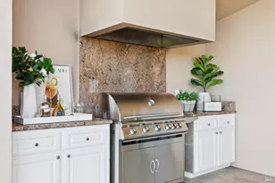 215 Kreuzer Ln, Napa, CA 94559 - Photo 75