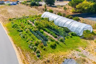 2183 Live Oak Farm Ln, Petaluma, CA 94952 - Photo 17