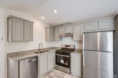 101 Colgan Avenue #24, Santa Rosa, CA 95404 - Photo 5