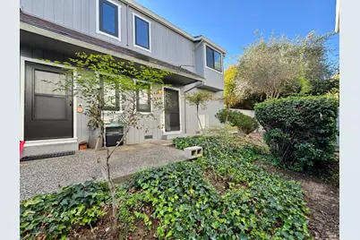 58 Scottsdale Way, Novato, CA 94945 - Photo 1