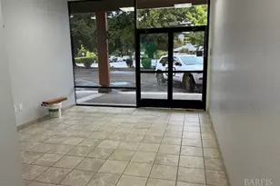 425 S Orchard Ave, Ukiah, CA 95482 - Photo 3