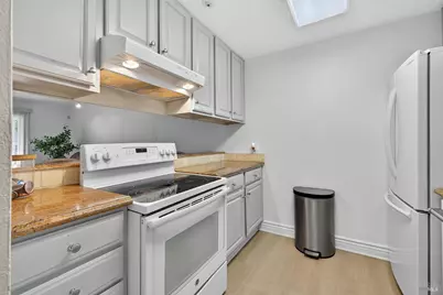1370 Townview Avenue #205, Santa Rosa, CA 95405 - Photo 9