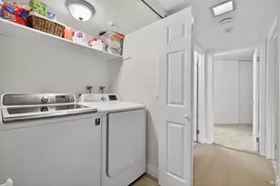 1370 Townview Ave, Santa Rosa, CA 95405 - Photo 17