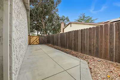 678 Claremont Drive, Vacaville, CA 95687 - Photo 29