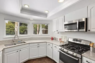 678 Claremont Drive, Vacaville, CA 95687 - Photo 9