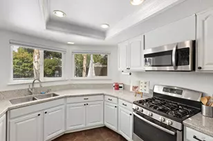 678 Claremont Dr, Vacaville, CA 95687 - Photo 9