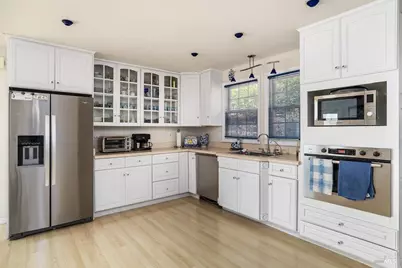 14 Fair Drive, San Rafael, CA 94901 - Photo 9