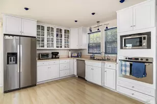 14 Fair Dr, San Rafael, CA 94901 - Photo 9