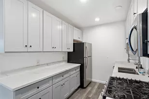 15 Dutton Ct, Sausalito, CA 94965 - Photo 3