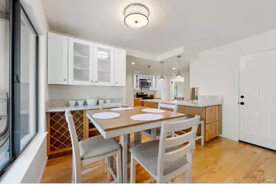 1049 Charlson Way, Napa, CA 94558 - Photo 27