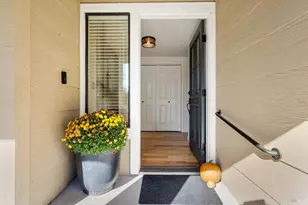 1049 Charlson Way, Napa, CA 94558 - Photo 7