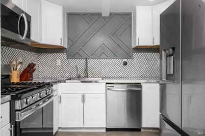 1042 Hayes Street, Fairfield, CA 94533 - Photo 9