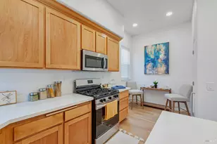 4242 Streamside Dr, Santa Rosa, CA 95409 - Photo 11