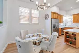 4242 Streamside Dr, Santa Rosa, CA 95409 - Photo 15