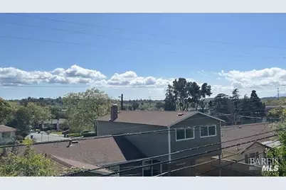 351 Springbrook Drive, Vallejo, CA 94591 - Photo 3