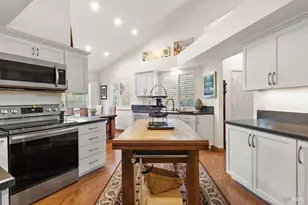 564 Rose Dr, Benicia, CA 94510 - Photo 17