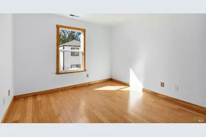 930 Kingwood Street, Santa Rosa, CA 95401 - Photo 17