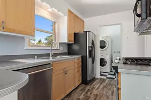 1920 Belmont Ct, Santa Rosa, CA 95404 - Photo 25