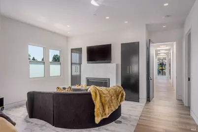 301 1st Street, Sonoma, CA 95476 - Photo 29