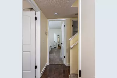 2734 Lakeview Drive, Santa Rosa, CA 95405 - Photo 13