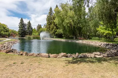 2734 Lakeview Drive, Santa Rosa, CA 95405 - Photo 35