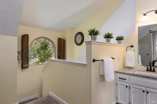 2734 Lakeview Dr, Santa Rosa, CA 95405 - Photo 19