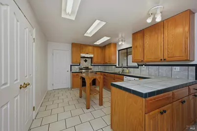 16610 Mountain View Drive, Cobb, CA 95426 - Photo 3