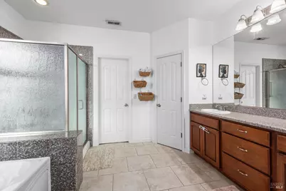 18094 Spyglass Road, Hidden Valley Lake, CA 95467 - Photo 11