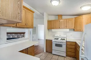 146 Westgate Cir, Santa Rosa, CA 95401 - Photo 3