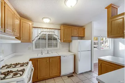 146 Westgate Circle, Santa Rosa, CA 95401 - Photo 3