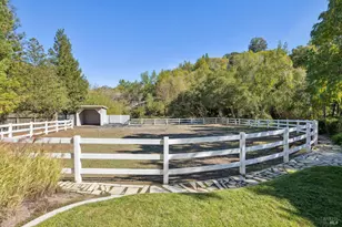 2815 Vineyard Rd, Novato, CA 94947 - Photo 9