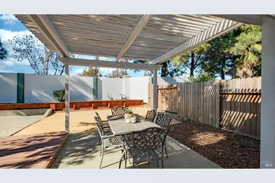 114 Birchwood Court, Suisun City, CA 94585 - Photo 31