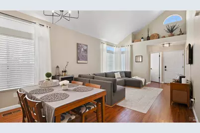 114 Birchwood Court, Suisun City, CA 94585 - Photo 9