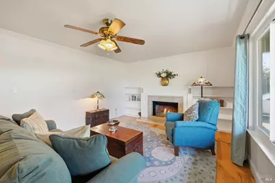 180 Barrio Way, Windsor, CA 95492 - Photo 7