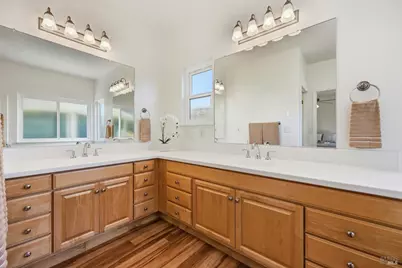 180 Barrio Way, Windsor, CA 95492 - Photo 29