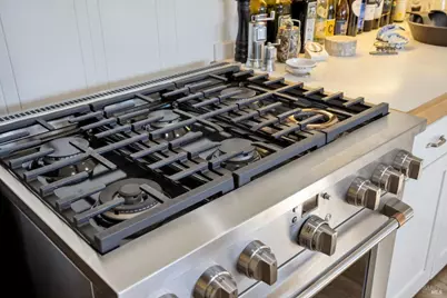 2350 Paradise Drive, Tiburon, CA 94920 - Photo 17