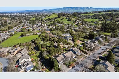 134 Grevillia Drive, Petaluma, CA 94952 - Photo 53