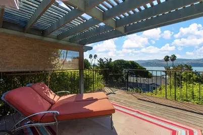 1372 Bonita Bahia Court, Benicia, CA 94510 - Photo 9