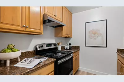 1558 Center Road #6, Novato, CA 94947 - Photo 9