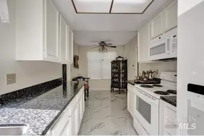 2825 Sundown Circle, Fairfield, CA 94533 - Photo 15