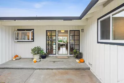 24 Bonnie Banks Way, San Rafael, CA 94901 - Photo 5