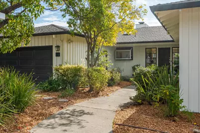 24 Bonnie Banks Way, San Rafael, CA 94901 - Photo 3