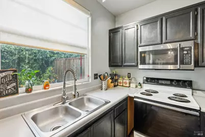 1507 Pinebrook Place, Santa Rosa, CA 95403 - Photo 7