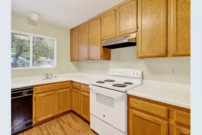 213 Elbridge Avenue #E, Cloverdale, CA 95425 - Photo 13