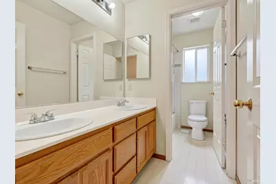 213 Elbridge Avenue #E, Cloverdale, CA 95425 - Photo 15